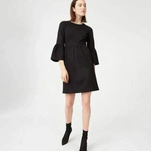 CLUB MONACO Size 4 Black  Loalla Ponte Bell Sleeve Dress - Picture 1 of 6